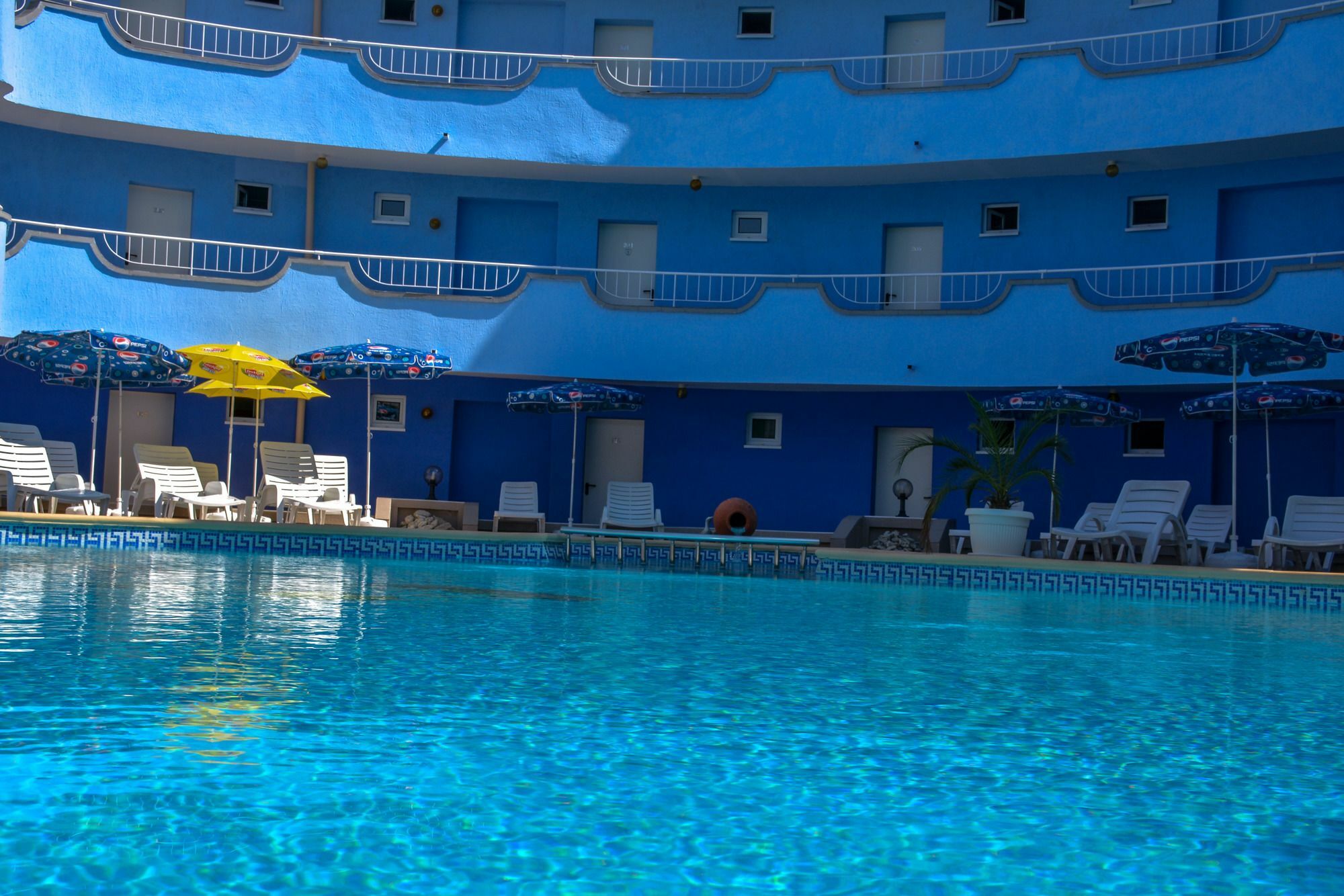 Atos Hotel Slântsjev Brjag Eksteriør bilde